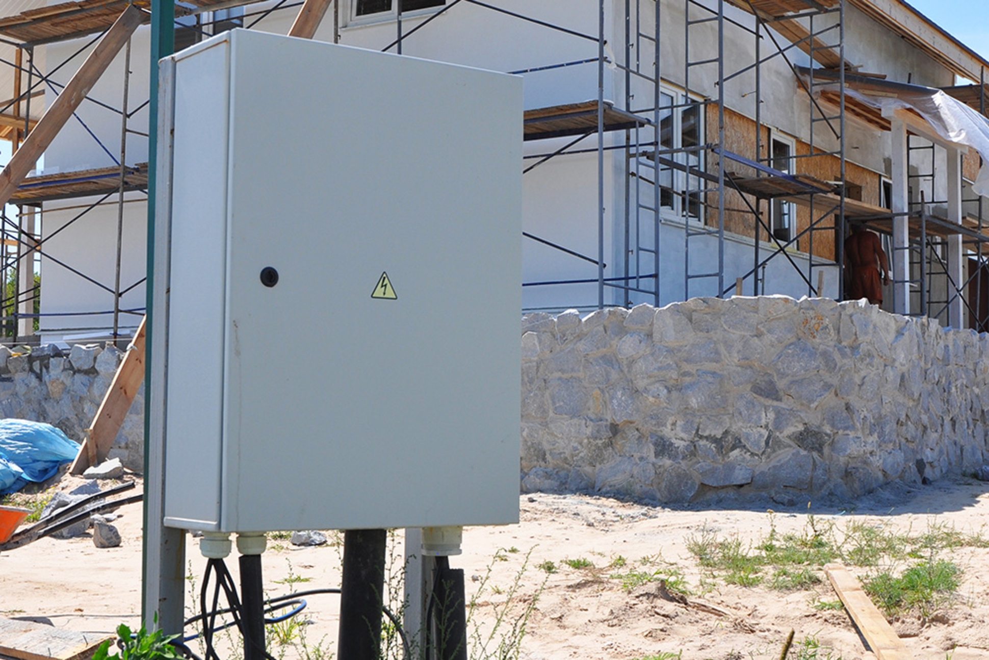 Baustrom bei Löw Elektrotechnik in Breitenbach am Herzberg